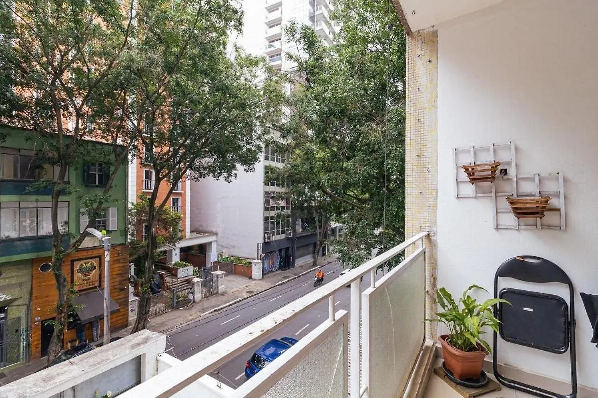 Quartos Prox A Av Paulista E Frei Caneca Sao Paulo Brazil
